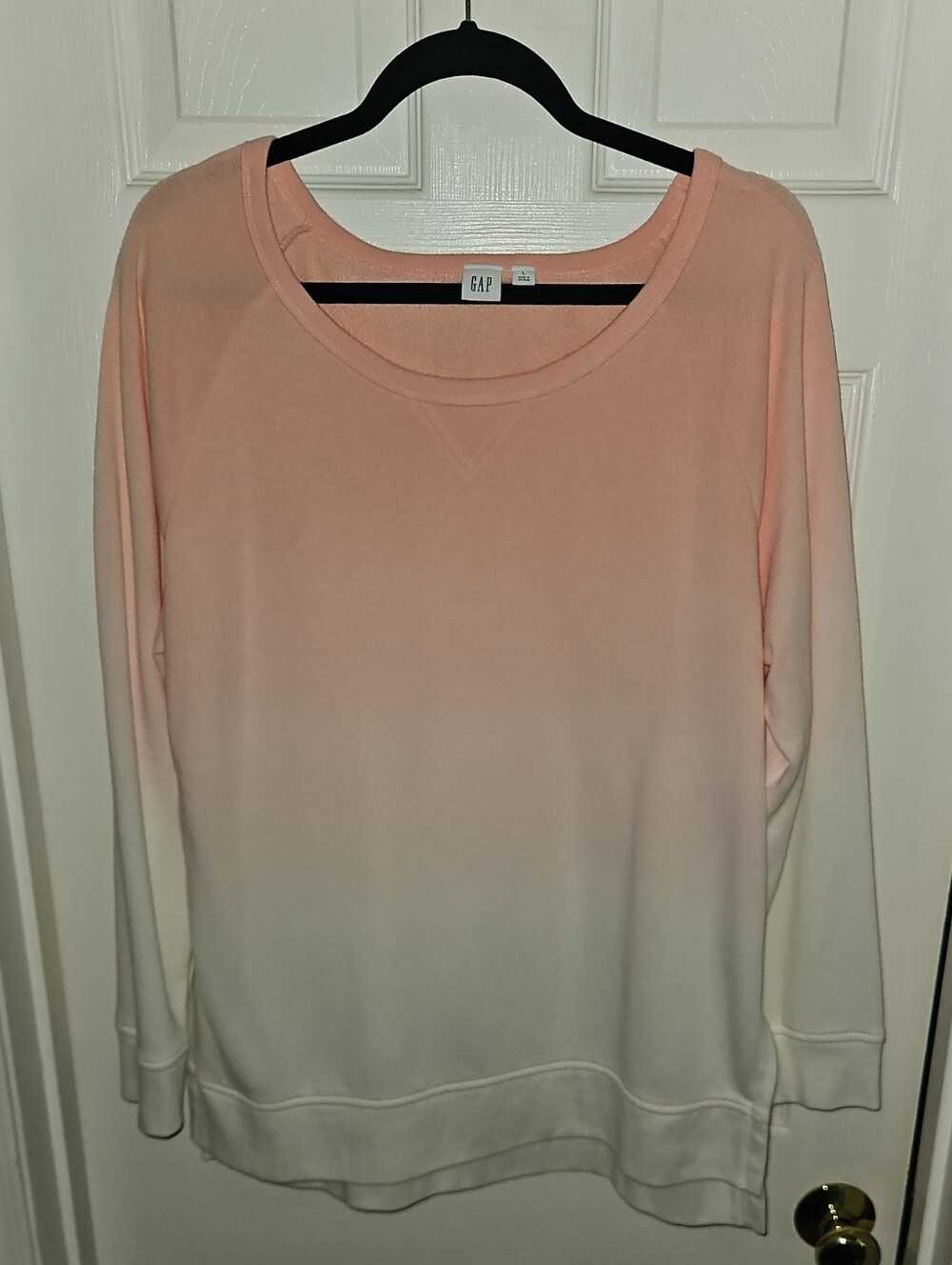 GAP Women’s Peach-to-Cream Ombre Pullover Sweatshirt Lg